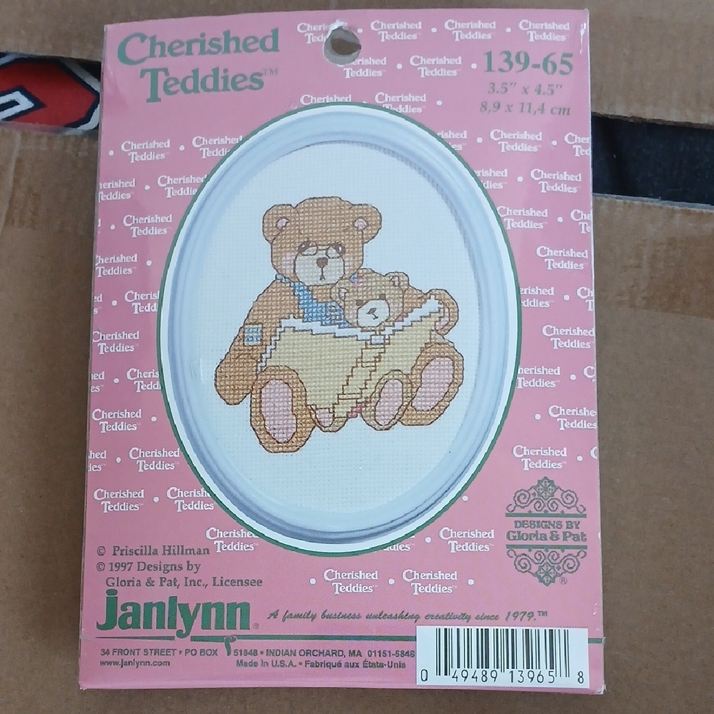 Cherished Teddies Cross Stitch Kit 139-65 Dad Grandpa Reading Child Craft New